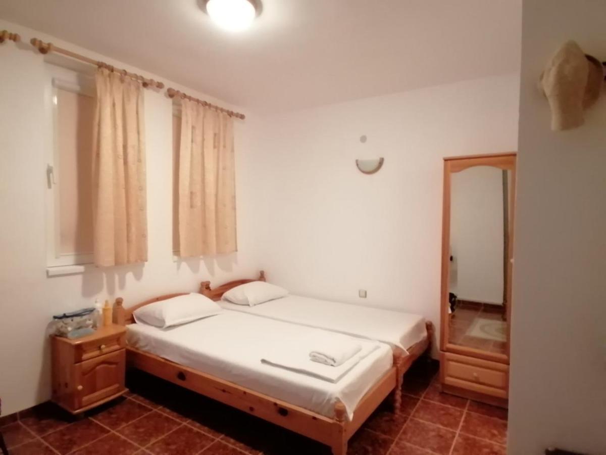 Guest House Sokratovi Obzor Εξωτερικό φωτογραφία