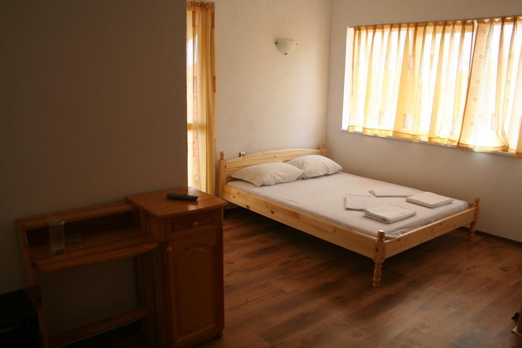Guest House Sokratovi Obzor Δωμάτιο φωτογραφία