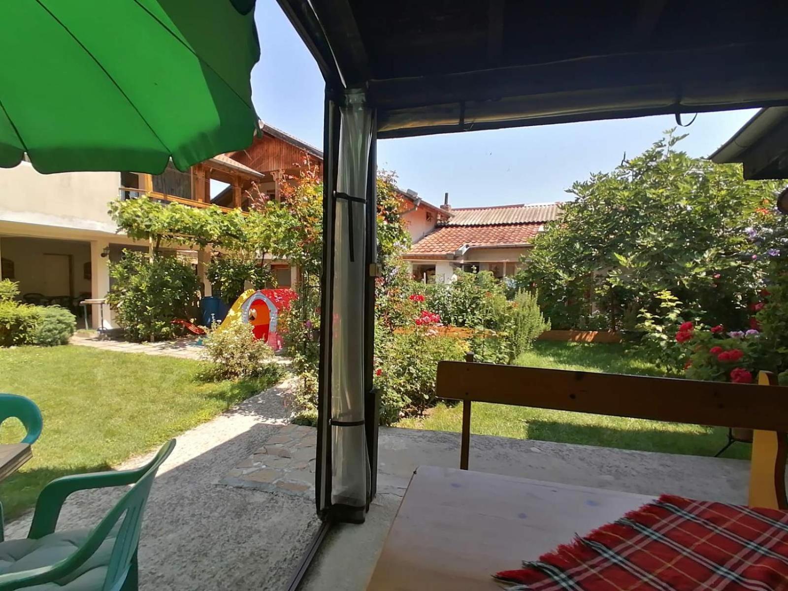 Guest House Sokratovi Obzor Εξωτερικό φωτογραφία
