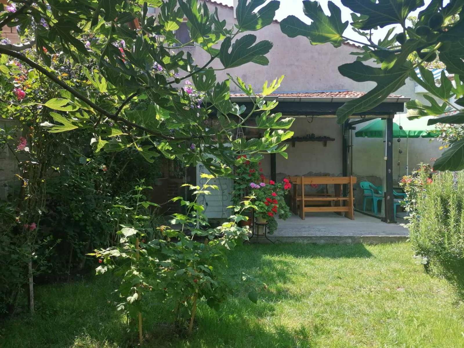 Guest House Sokratovi Obzor Εξωτερικό φωτογραφία