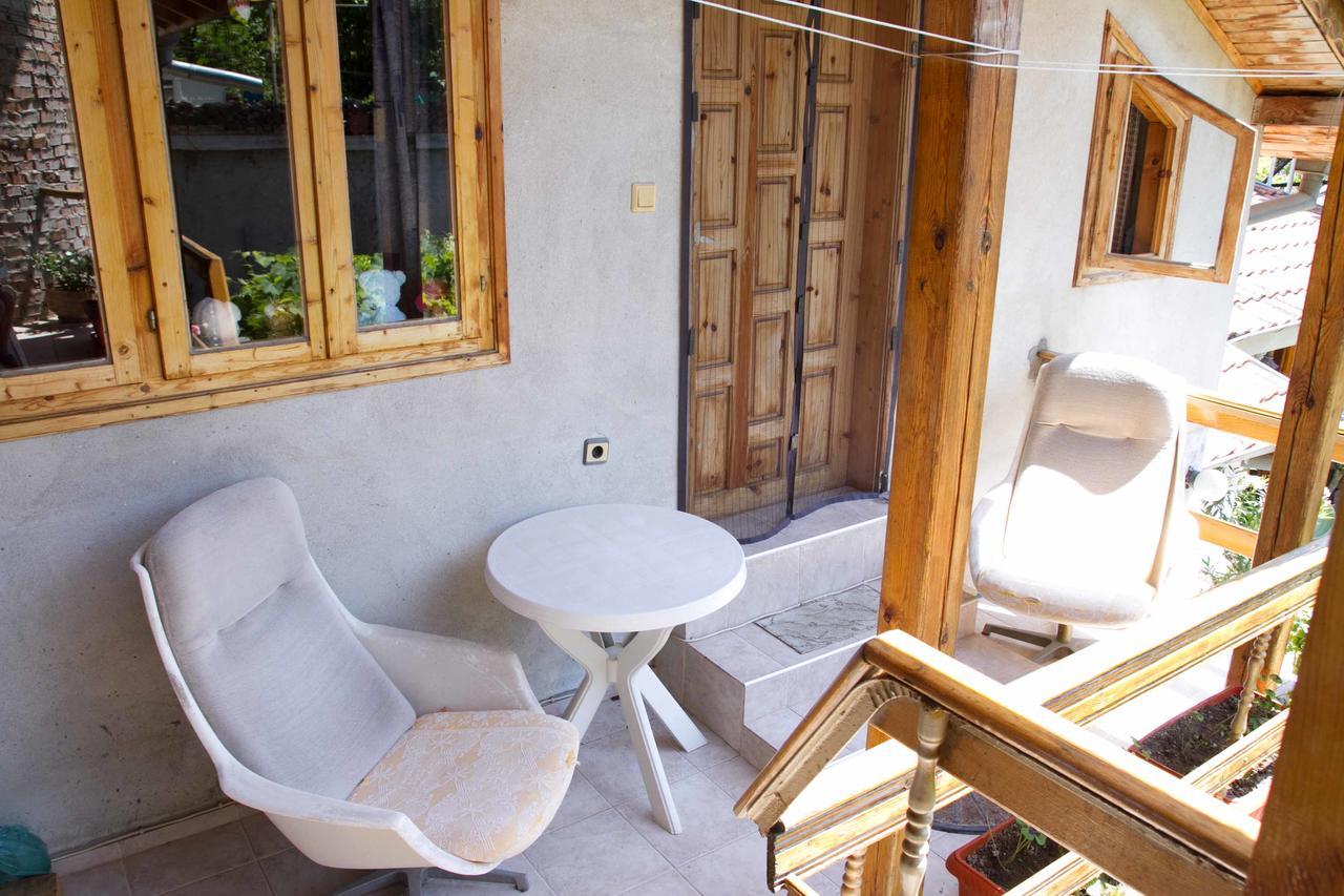 Guest House Sokratovi Obzor Εξωτερικό φωτογραφία